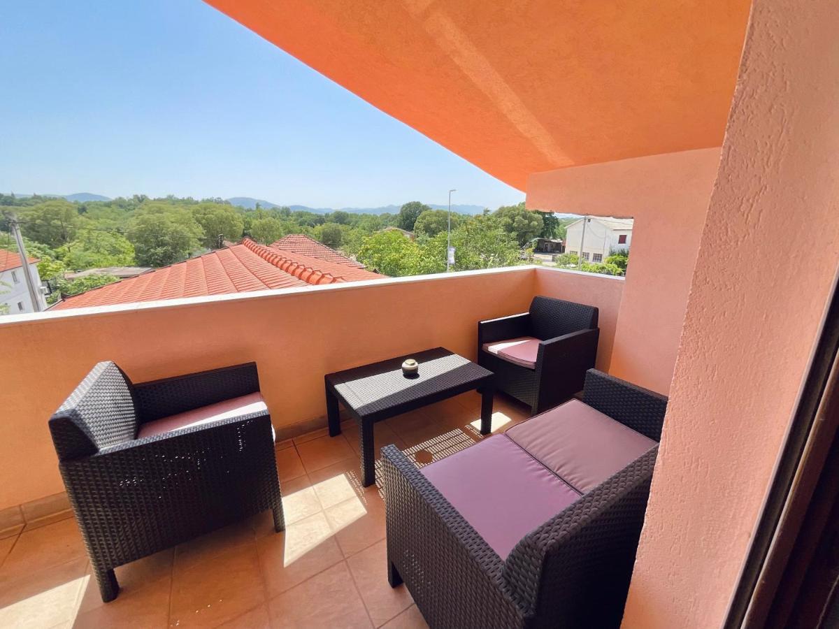 Apartment Camellia Ljubuški Exterior foto
